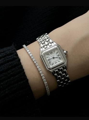 ساعه كارتير بانثر ( بدون زيركون) مقاس 22