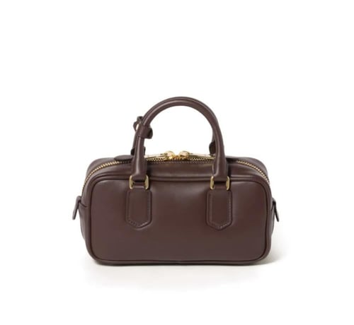 شنطة جلد ميوميو اركادي لون بني داكن بمقابض علوية