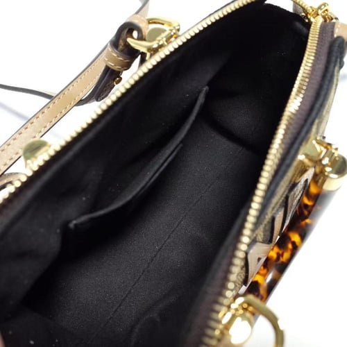 شنطه فندي فخمة