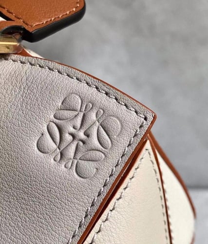 شنطة لويفي Puzzle Mini