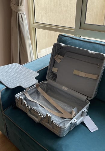 شنطة سفر كاري اون Rimowa &Dior