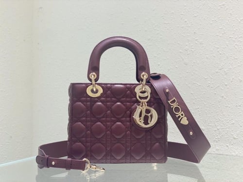 شنطه Dior مقاس 20سم