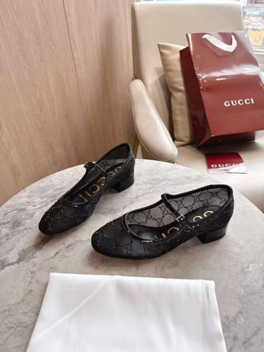 Gucci shoes