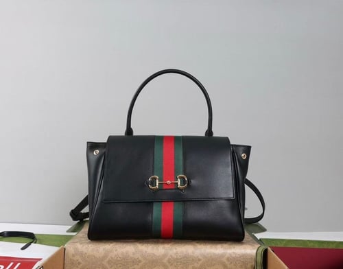 شنطه قوتشي مقاس 32cm