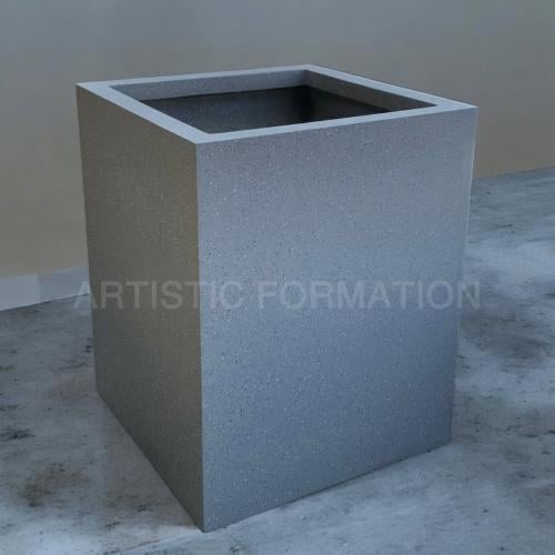 حوض زراعة مربع