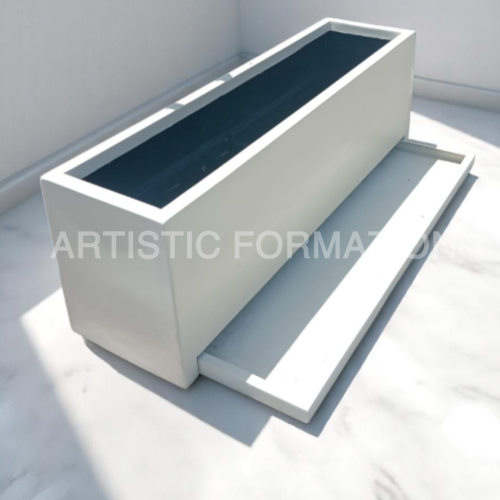 حوض زراعة مستطيل مع درج لحفظ الماء الزائد