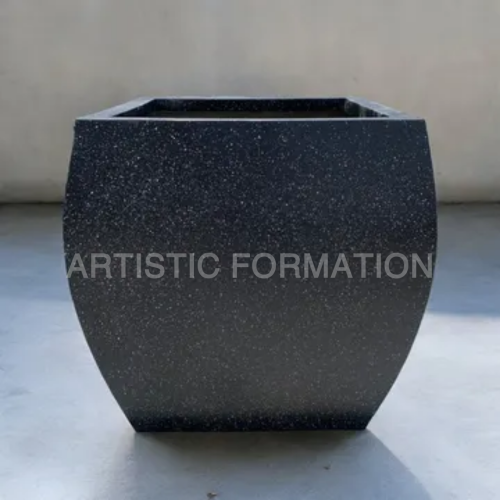 حوض زراعة مربع بميول جانبي