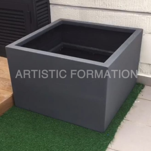 حوض زراعة مربع