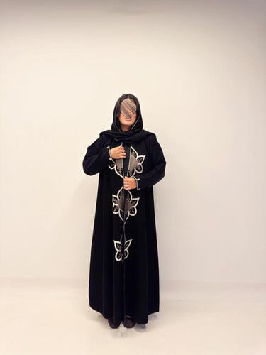 بليزر مرام بقماش سيراميك اندنوسي وبتطريز يدوي فخم