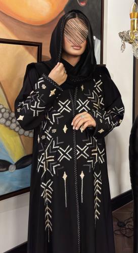 عبايه سلوى كلوش بقماش ناعم بتطريز كمبيوتر