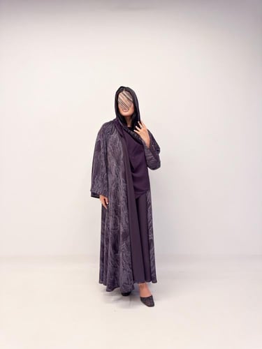 عبايه رندا بقصة كلوش ناعم مموج مع تبطين شيفون