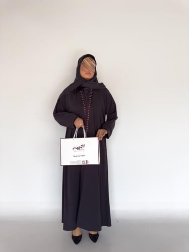 عبايه رنيم بقماش اكراني وتطريز يدوي ملون