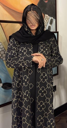 عبايه دبل كلوش بقماش لنن بتطريز كمبيوتر زري