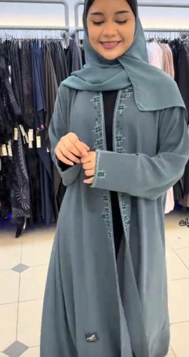 عباية مع تطريز