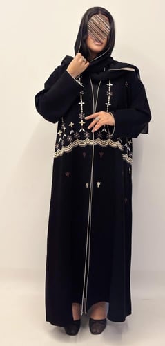 عبايه سكينه بقماش سيراميك اندنوسي وتطريز سحر