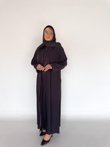 عبايه رنيم بقماش اكراني وتطريز يدوي ملون