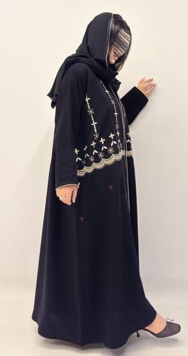 عبايه سكينه بقماش سيراميك اندنوسي وتطريز سحر