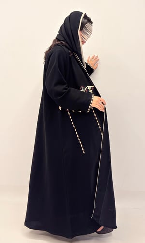 عبايه قمر بقماش سيراميك اندنونسي مع تطريز يدوي