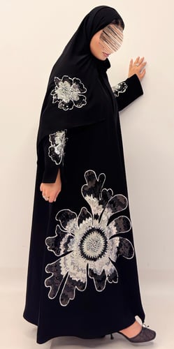 عبايه وجين بقماش سيراميك اندنوسي