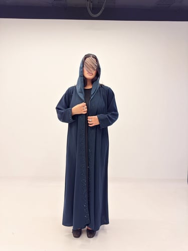 عبايه الهاري بقماش اكراني بتطريز هاري مع كرستال