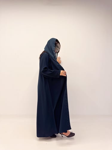 عبايه الهاري بقماش اكراني بتطريز هاري مع كرستال