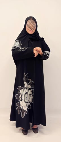 عبايه وجين بقماش سيراميك اندنوسي