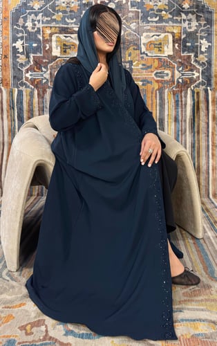 عبايه الهاري بقماش اكراني بتطريز هاري مع كرستال