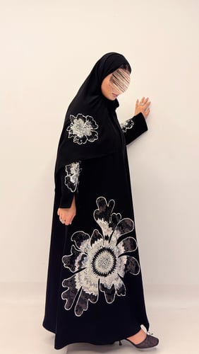 عبايه وجين بقماش سيراميك اندنوسي