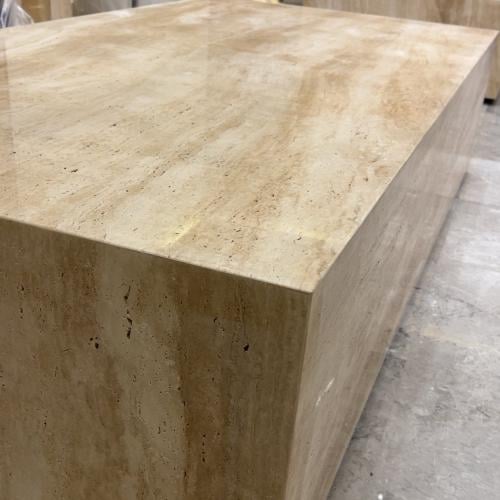 طاولة رخام ترافنتينو