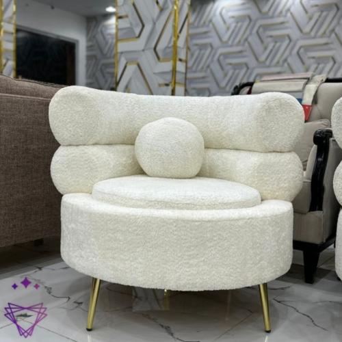 كرسي بوكليه أبيض