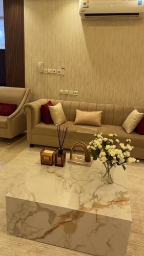 طاولة رخام صناعي