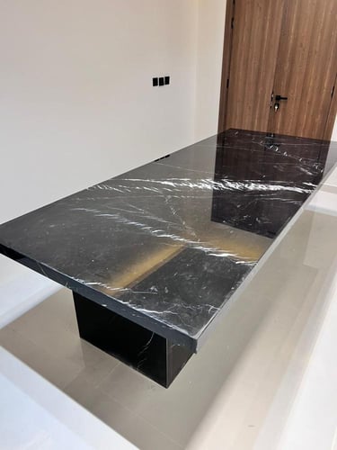 طاولة طعام رخام طبيعي