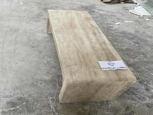 طاولة تلفزيون ترافنتينو