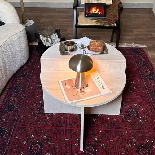 طاولة رخام ترافنتينو بتصميم دائري مدرجة