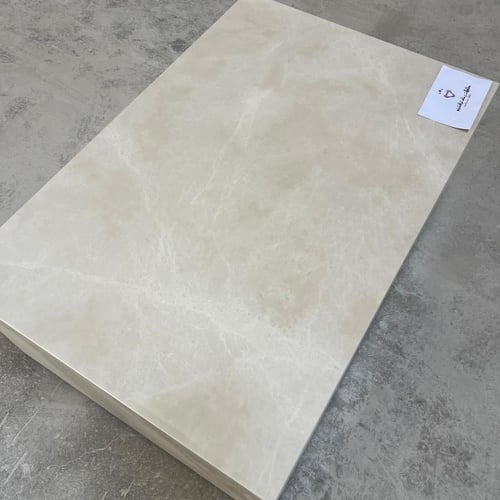 طاولة بوكس من الرخام البيج التركي