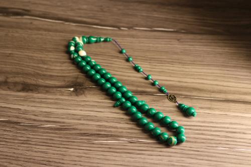 Green billiard 41 beads