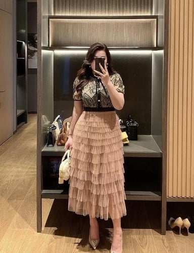 فستان دانتيل