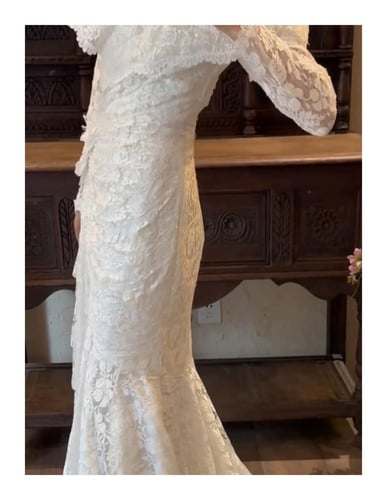 فستان دانتيل XC1