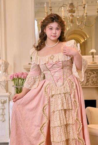 فستان فيكتوري