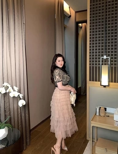 فستان دانتيل