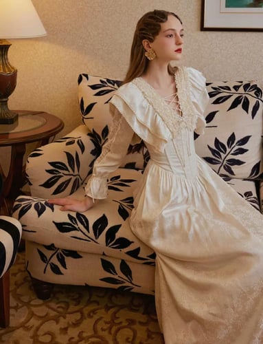 فستان فرنسي