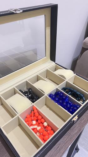 صندوق مسابيح و ساعات 12 خانة