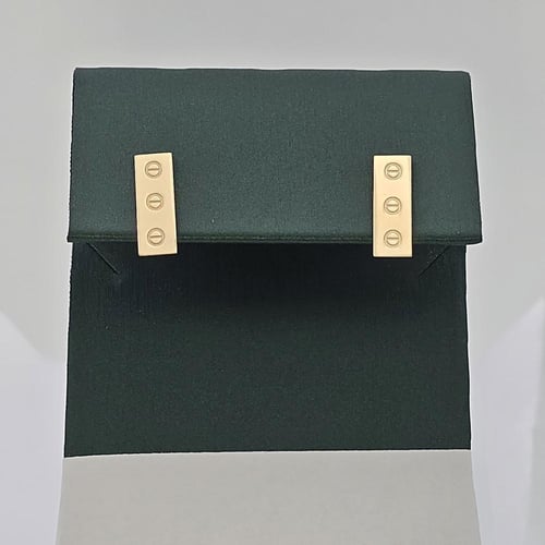 حلق ذهب عيار 18 موديل 32520 F