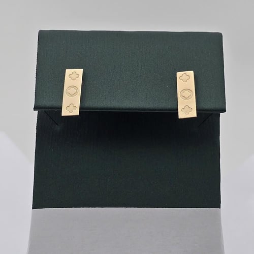 حلق ذهب عيار 18 موديل 32420 F