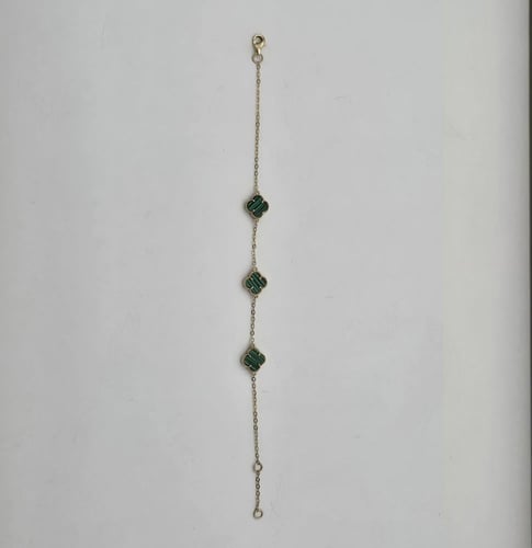 اسواره ذهب عيار 18 ثلاث وردات وسط موديل 27740 F