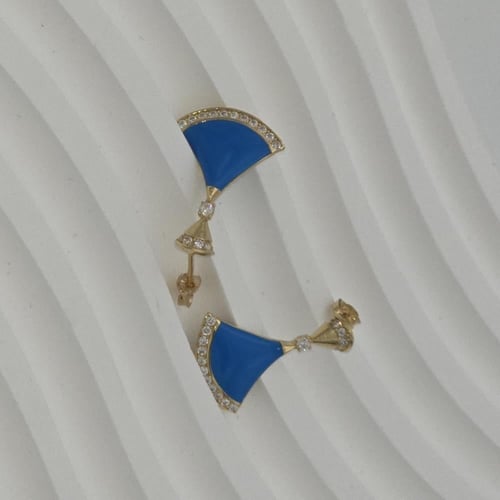 حلق ذهب عيار 18 مرصع بالزركون مينا ازرق موديل 3222...