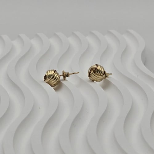 حلق إيطالي ذهب عيار 18 موديل 7223 A