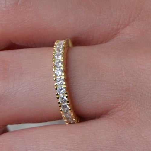 [R011] خاتم فضة عيار 925 مطلي ذهب ومزين بالزركون ق...