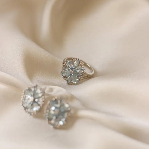 [RJ006] أقراط فضة بحجر توباز أزرق