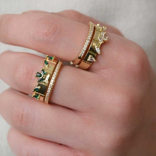 [R017] خاتم بتلات الورد مطلي بالذهب ومزين بالزركون